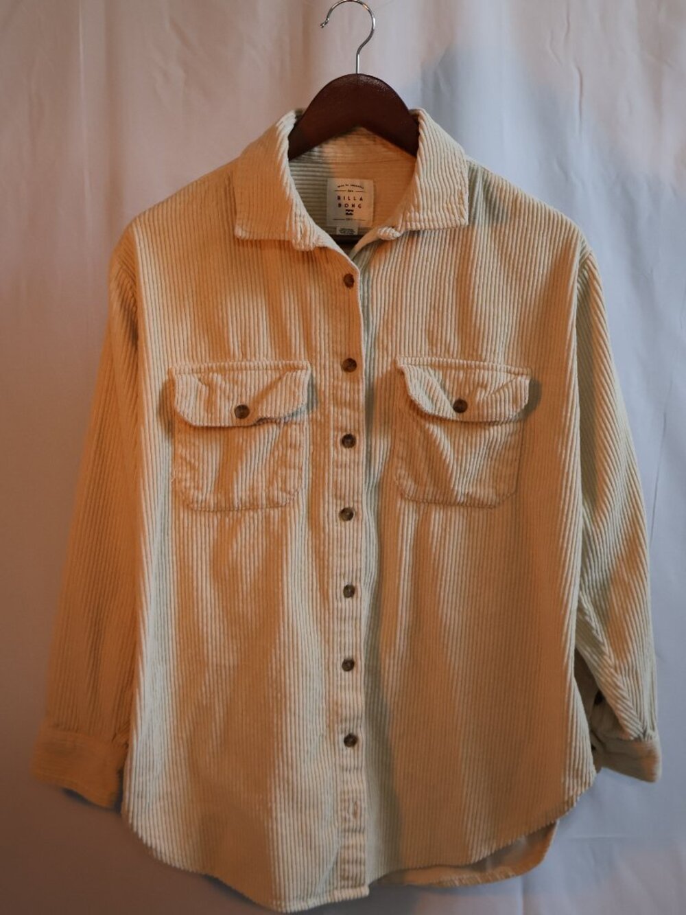 Billabong Cream Corduroy Button Front Overshirt, Size Medium